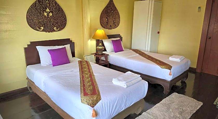 Ayutthaya Garden River Home