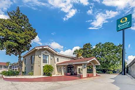 Quality Inn & Suites North Charleston - Ashley Phosphate