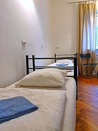 Classic Quadruple Room