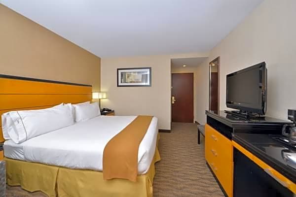 Holiday Inn Express Kennedy Airport