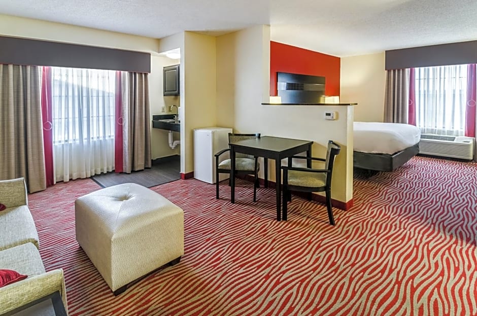 Holiday Inn Express Hotel & Suites Vinita, an IHG Hotel