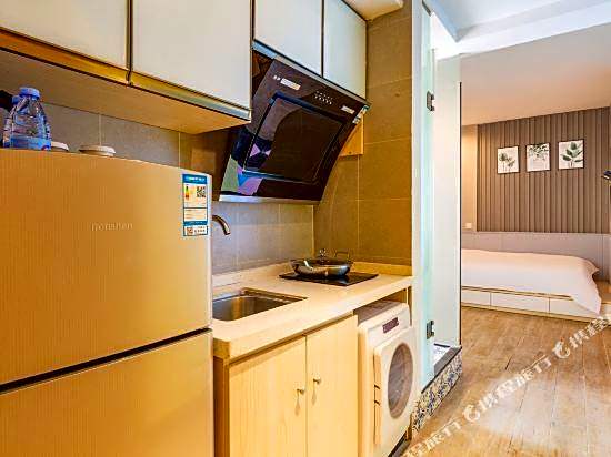Inhouse Apartment (Guangzhou Gangding Subway Station)