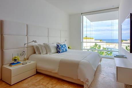 Four Bedroom Waterside Villa + Nanny Bedroom