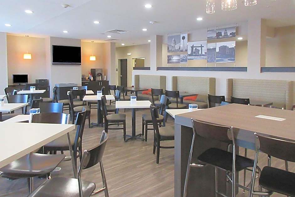 Sleep Inn & Suites Oregon - Madison