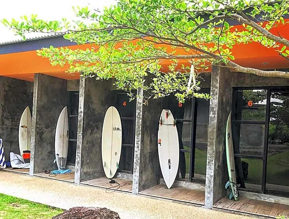 Keramas Surf Camp