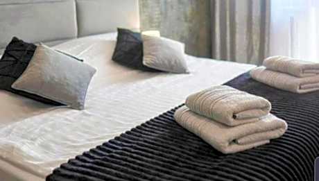 Kopernik Premium Rooms Apartment