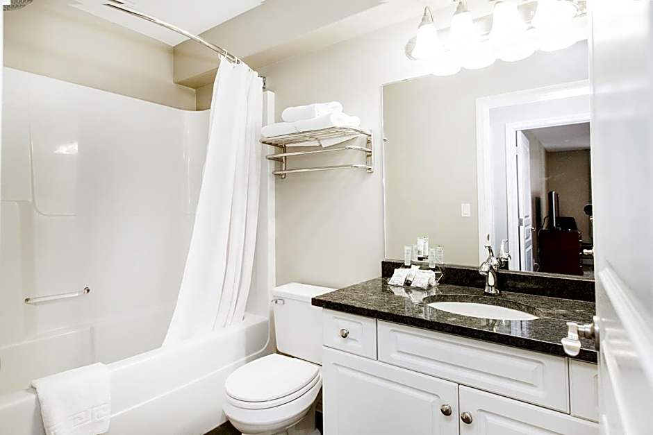 Canterra Suites Hotel