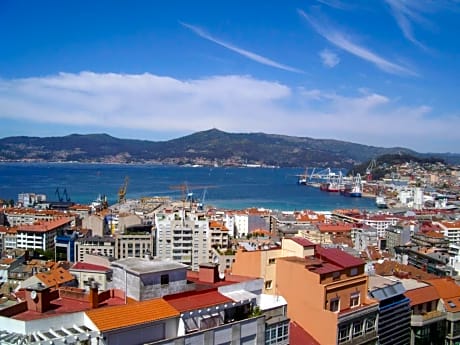 Double or Twin Room with Sea View