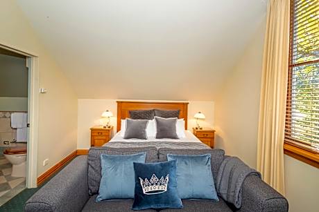 Queenstown Getaway - Deluxe Double Room