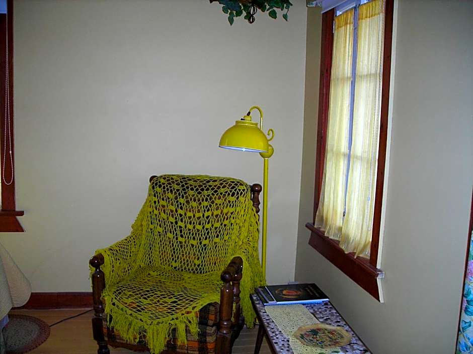 Gîte des Hauteurs et Café de la place