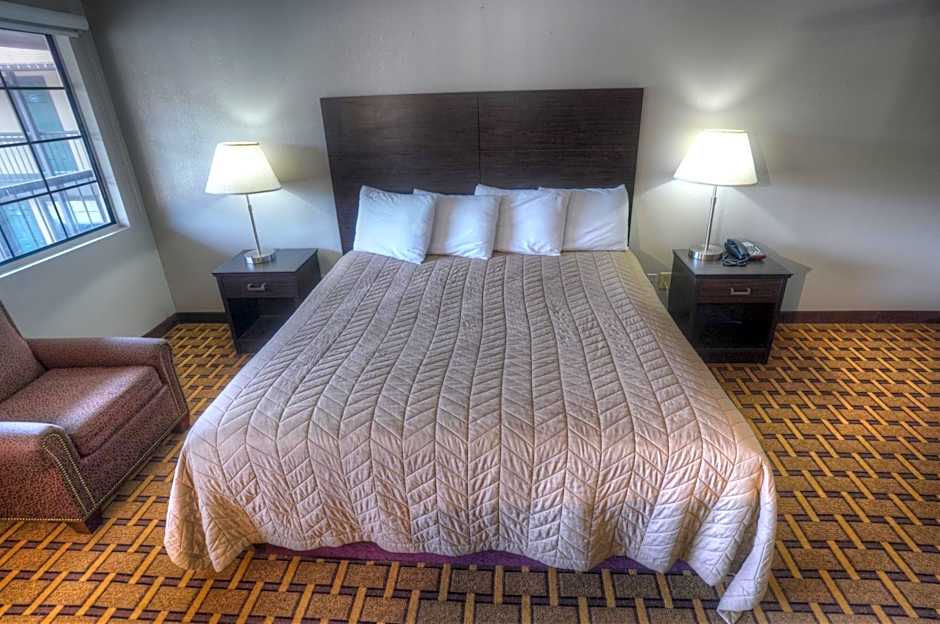 Amerivu Inn & Suites - Helen - Downtown