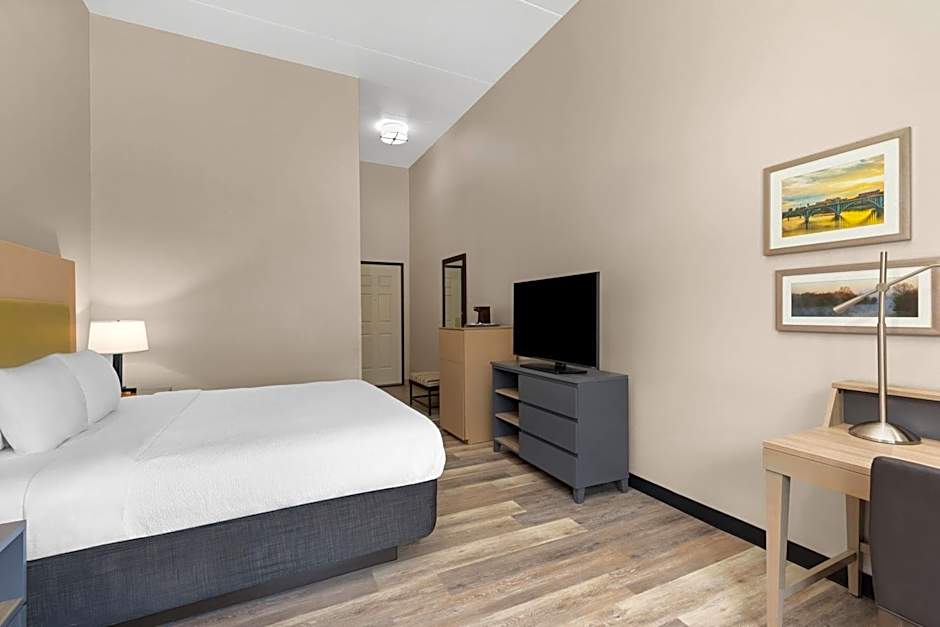 La Quinta Inn & Suites by Wyndam Knoxville West