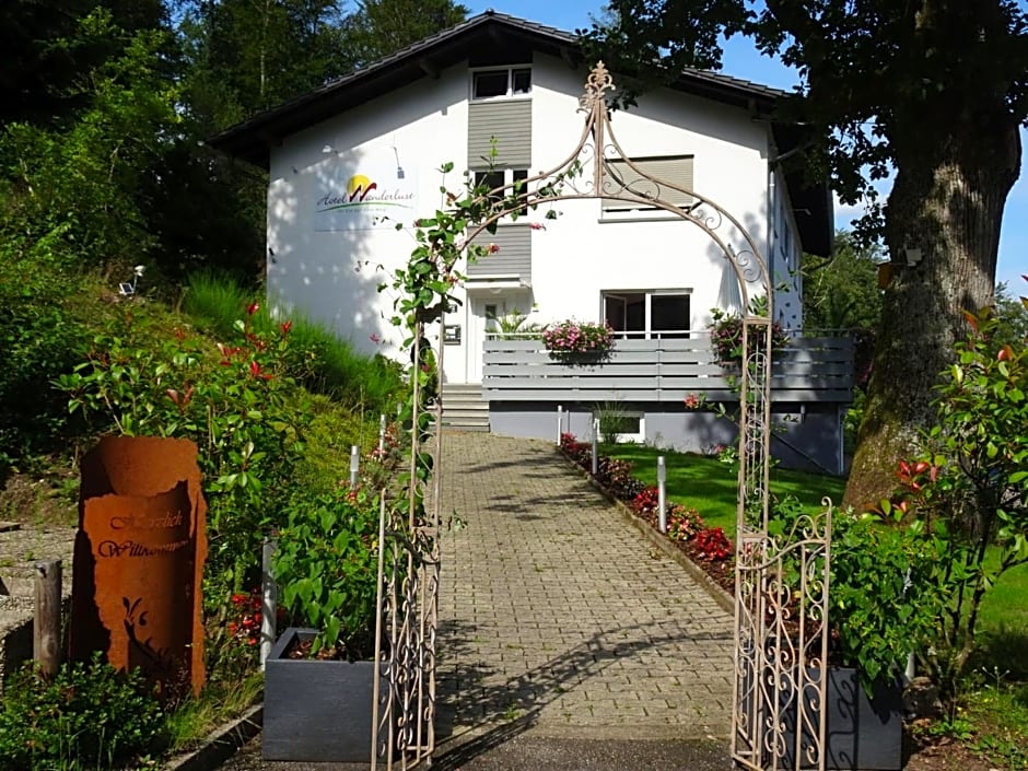 Hotel Wanderlust B&B