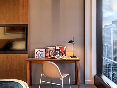 Premium Adnate King Room