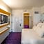 YOTEL New York Times Square