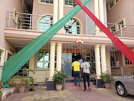 Brighton Hotels And Suites