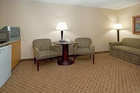 First Choice Inns at the Swell