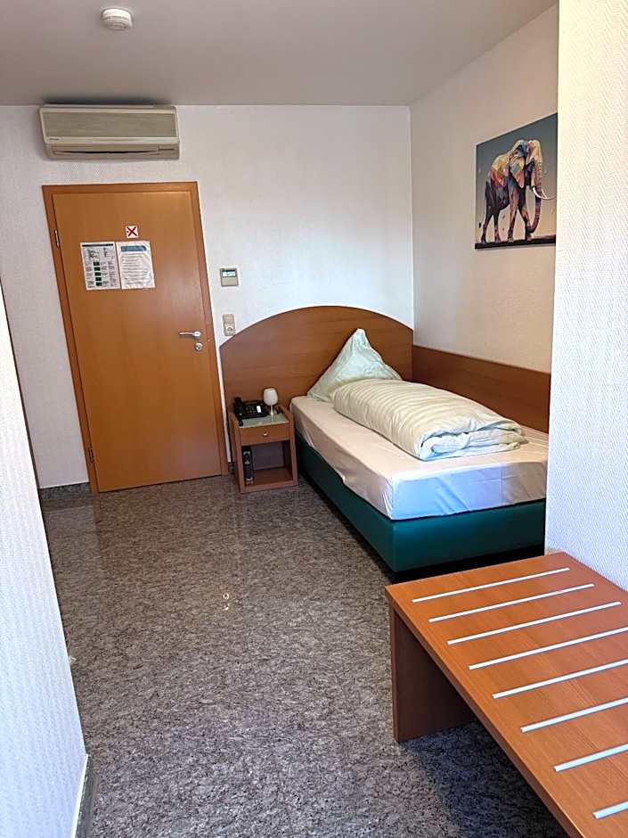 Hotel & Restaurant Garda