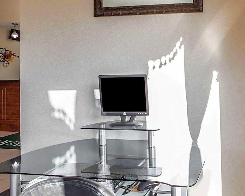 Quality Inn & Suites Cartersville North