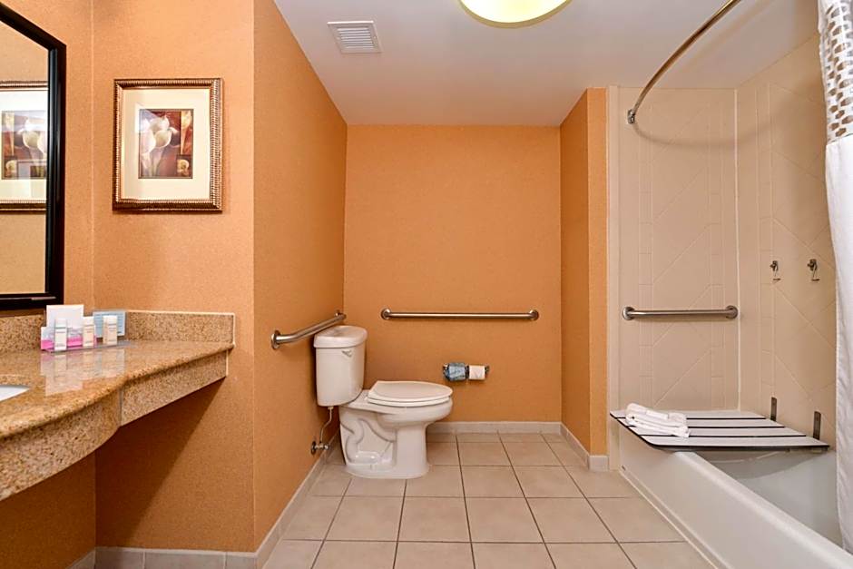 Hampton Inn By Hilton & Suites Fredericksburg South, Va