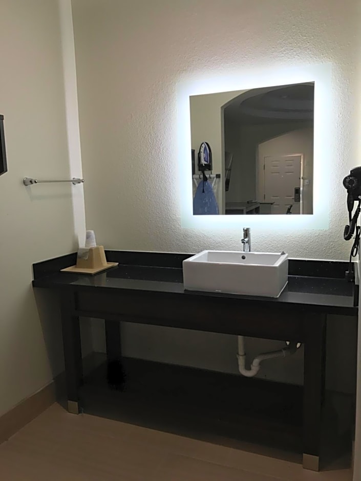 Americas Best Value Inn & Suites Spring Houston N