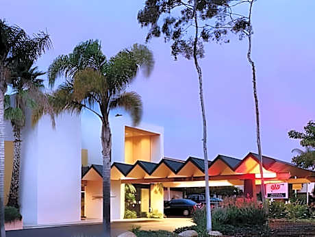 Lemon Tree Inn