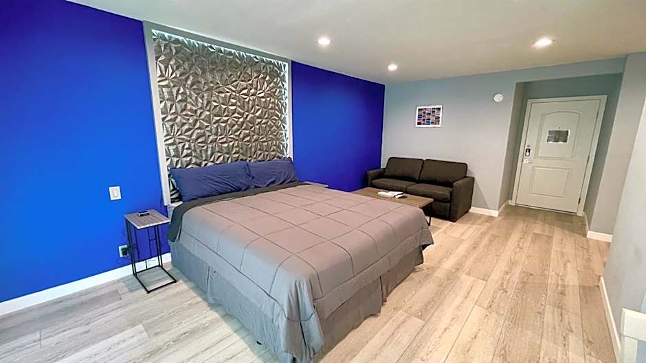 Quintessence ApartHotel