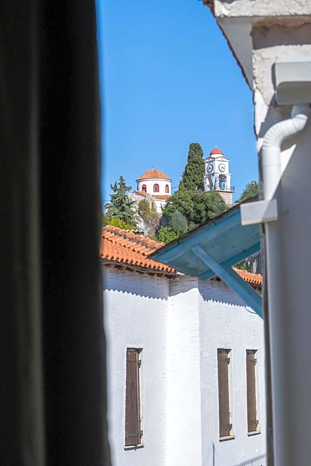 Capella Skiathos, Residences