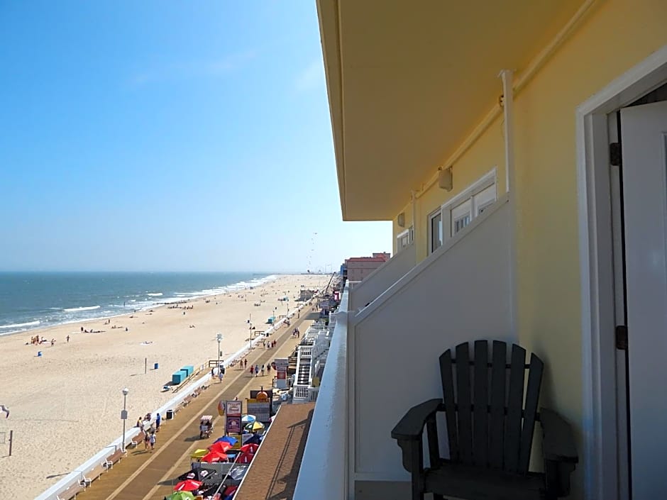 Howard Johnson Plaza Hotel by Wyndham Ocean City Oceanfront