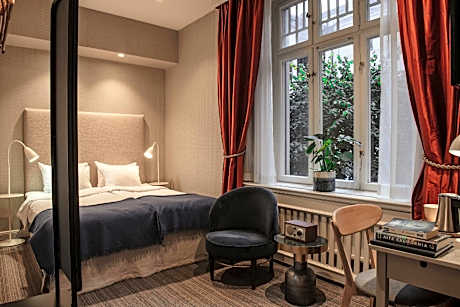 Standard with 1 Double Bed