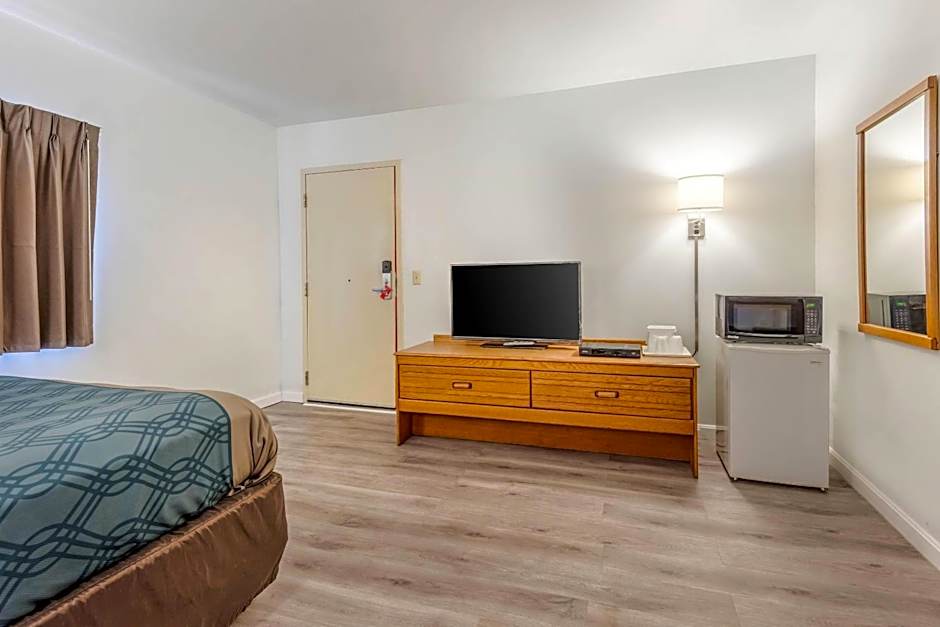Econo Lodge Saint Albans