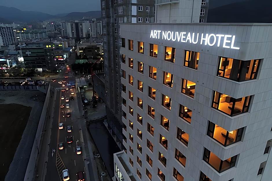 Geoje Artnouveau Suite Hotel
