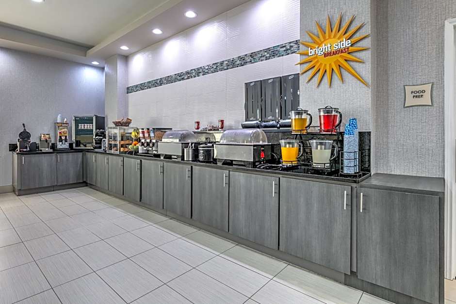 La Quinta Inn & Suites by Wyndham Weatherford