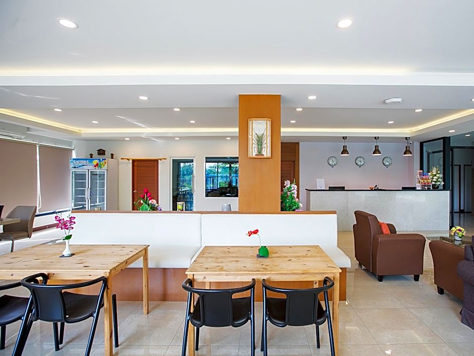 B2 Sriracha Premier Hotel