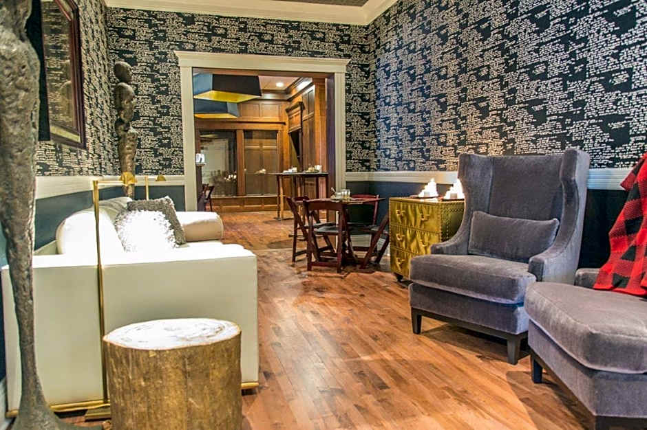 The Delafield Hotel
