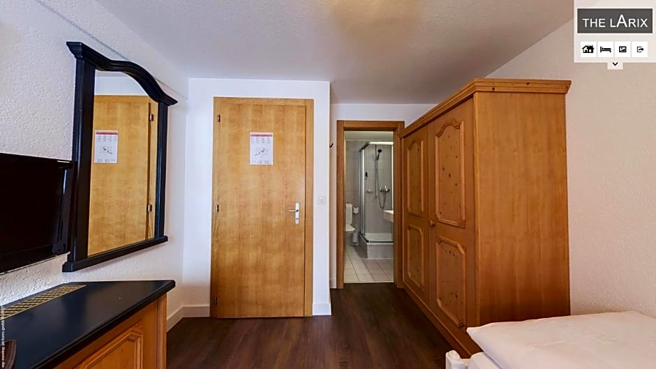 Hotel THE LARIX ski-in ski-out