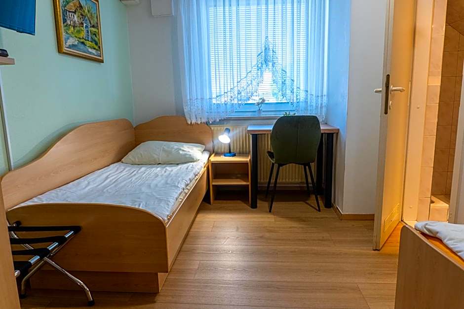 Rooms & Apartments Jana