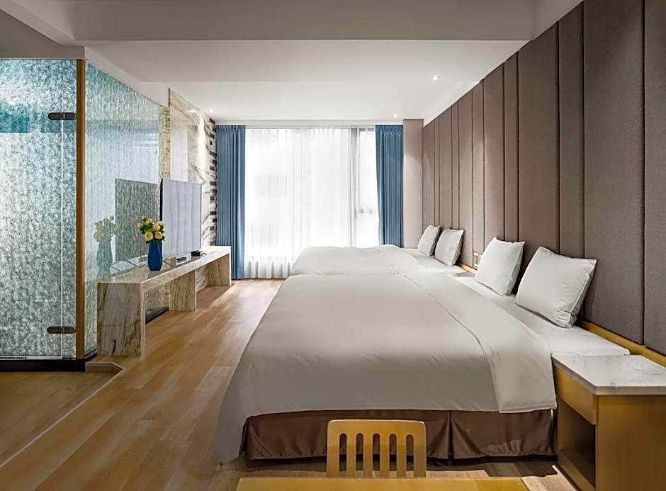 Gamalan FL Spring Hotel