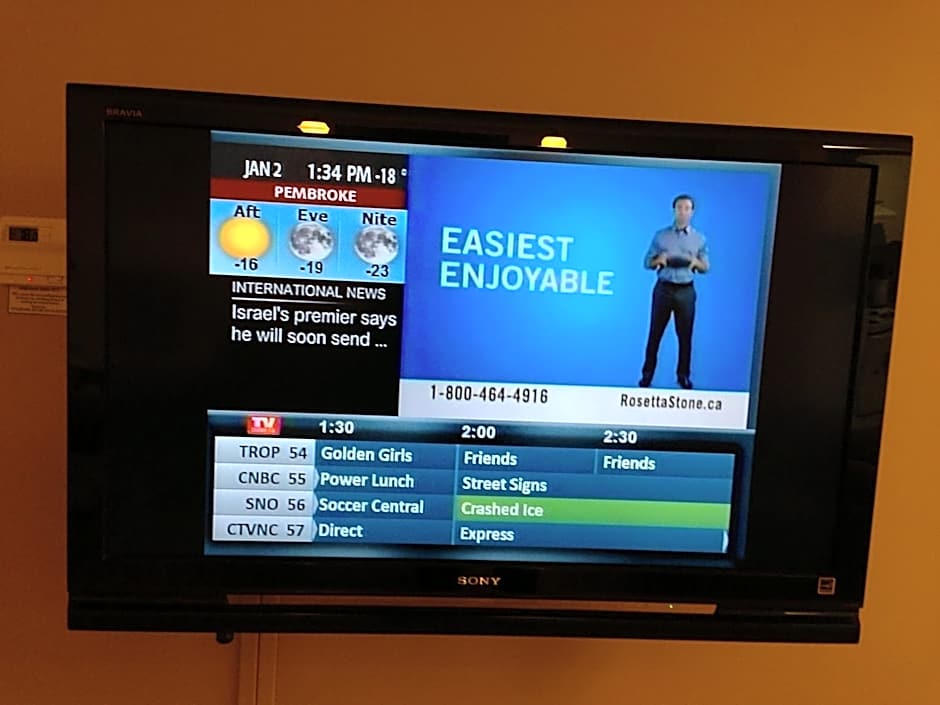 Petawawa River Inn & Suites