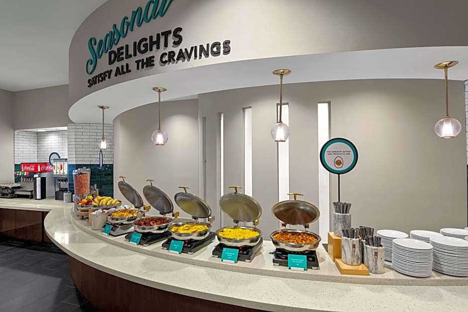 Embassy Suites By Hilton Elizabeth-Newark Airport