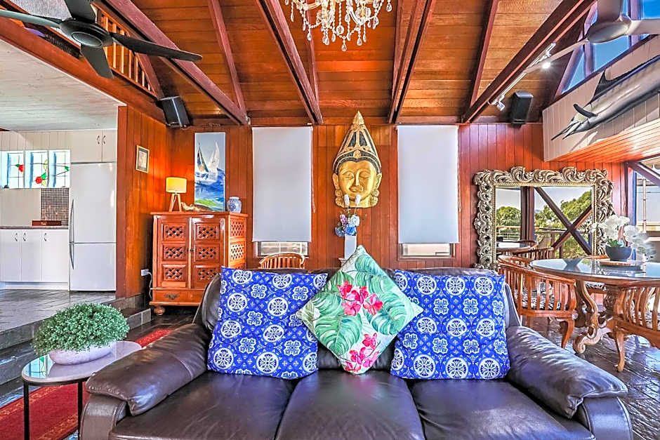 1770 Sovereign Lodge Retreat