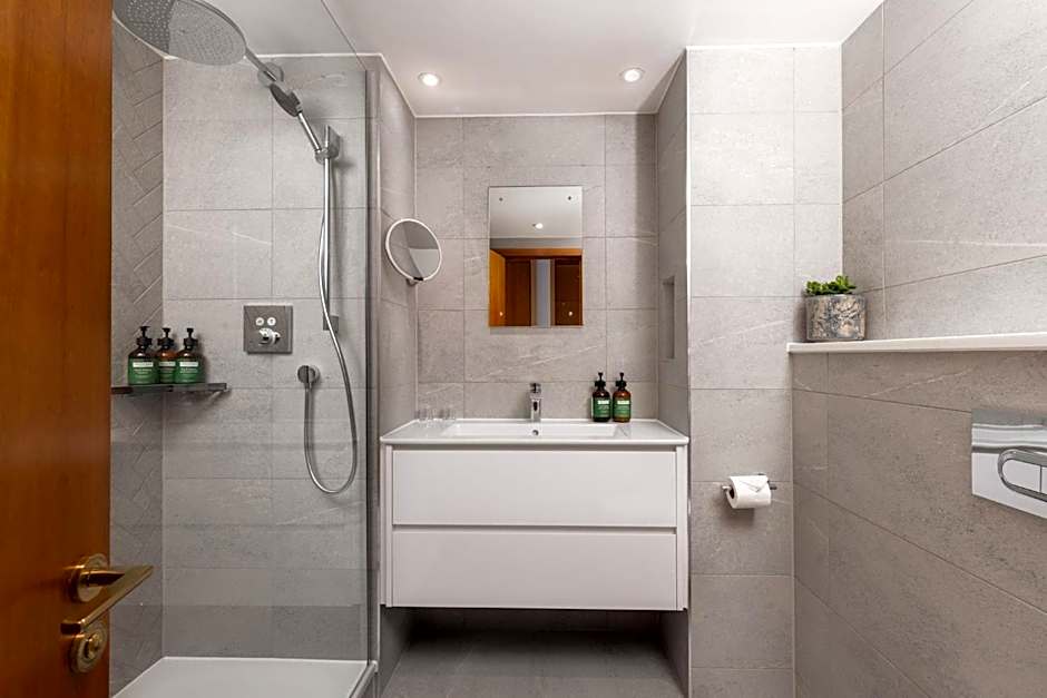 Voco St Davids Cardiff By IHG