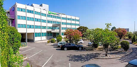 Holiday Inn Express Lisbon Airport By IHG