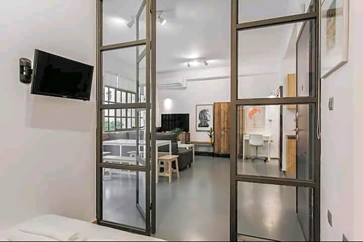 Fashionable Base in Central Athens in the Old Tailor Factory