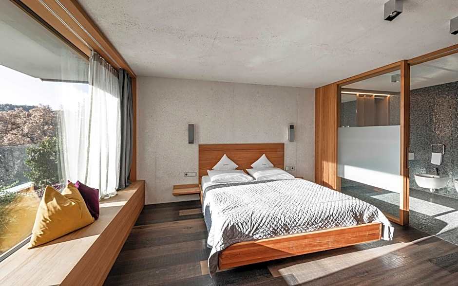 La Paula Apartments & Suites