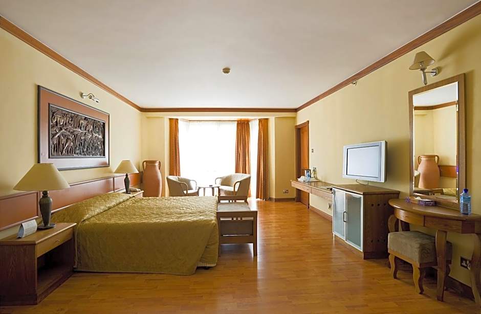 Golf Course Hotel
