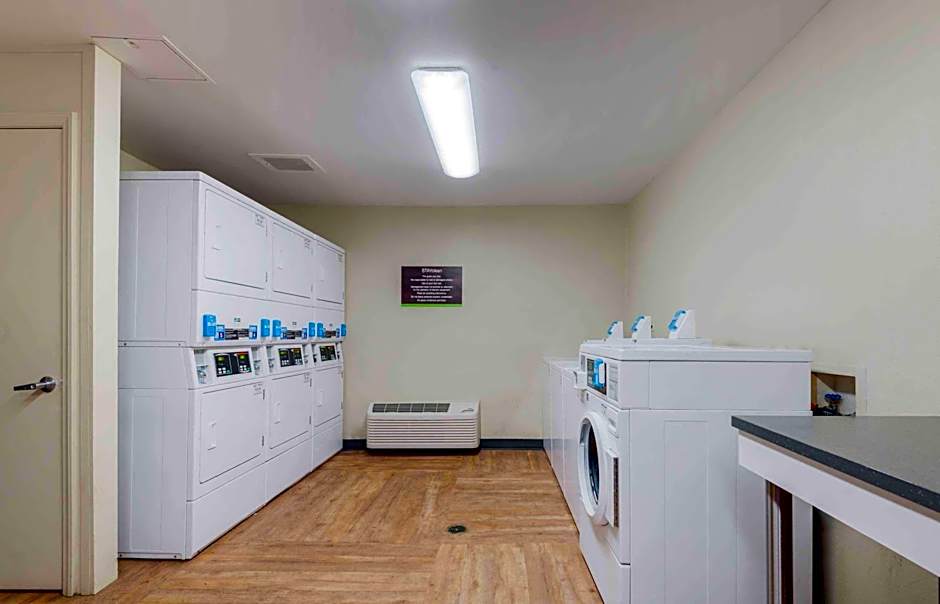 Extended Stay America Suites - Charlotte - University Place