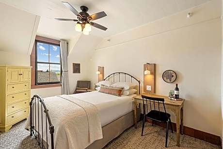 Standard Queen Room, Ensuite, Park View (Room 22)