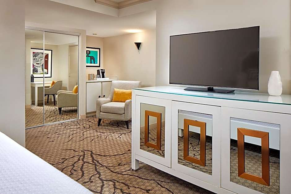 Carlyle Inn