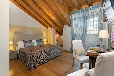 Comfort Double or Twin Room